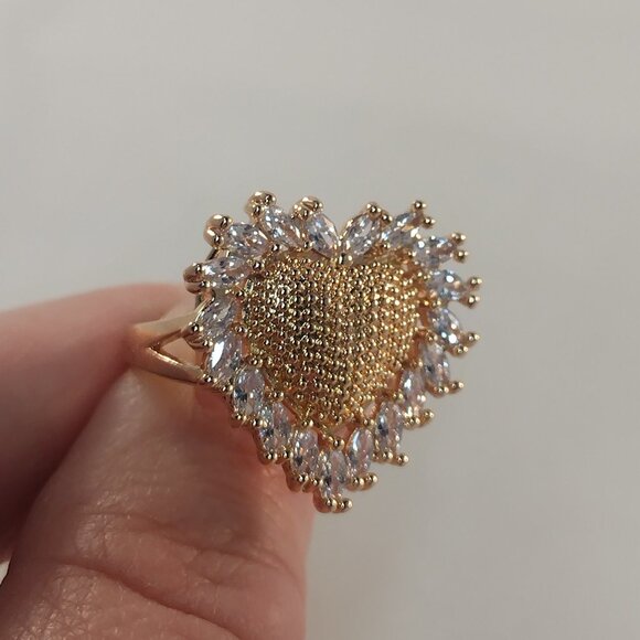 18K Yellow Gold Filled Boho Heart White Diamond Zircon Ring Gorgeous Party Gift - Picture 5 of 10